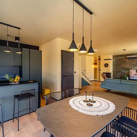 Villa Lana By Guide *