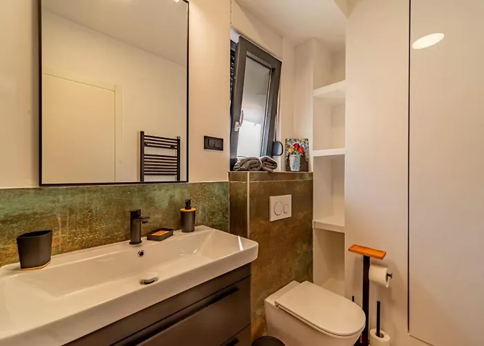 Lana By Guide * Vela Luka